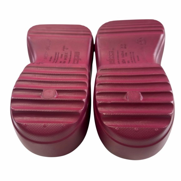 NWOB Melissa Free Clog Fluffy Platform Red Women’s Size 5 - Picture 13 of 16